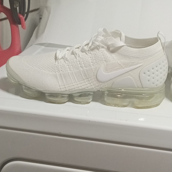 Nike Vapormax - Picture 8 of 13
